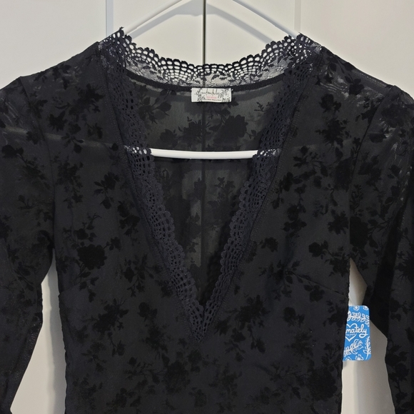 Free people babes in bandeaus bodysuit - Picture 12 of 16